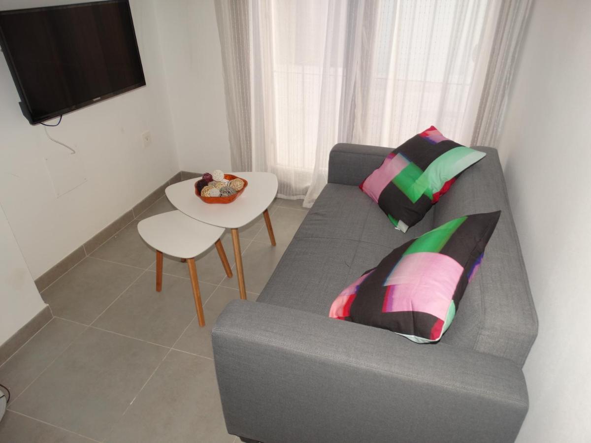 - Jinetes, 23 Apart-hotel